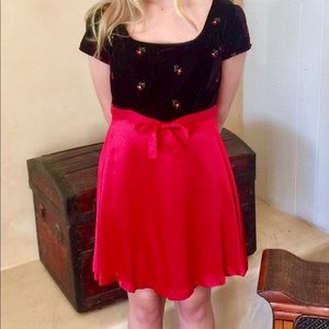 XOXO Vintage fun, flirty dress, black ‘n red sz sm